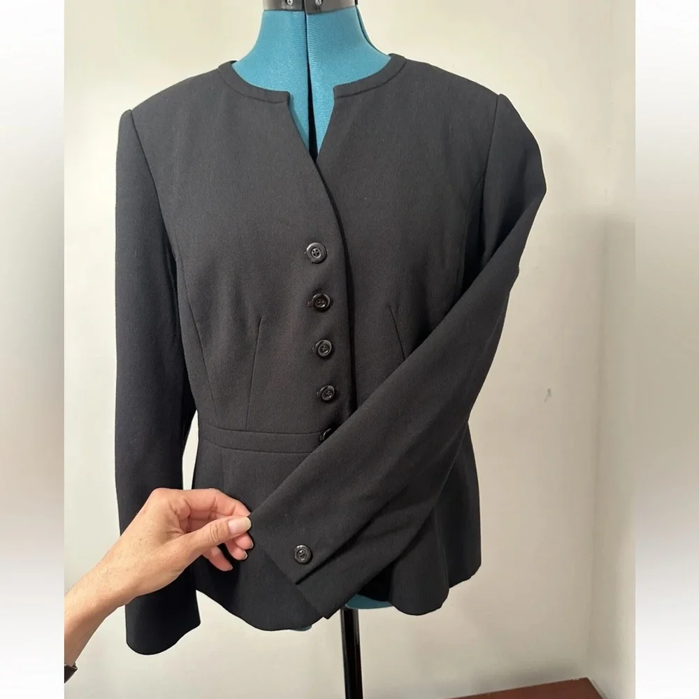 Talbot Petite Black Pure Wool Lined Italian Fabric Blazer Jacket Size 10P - Picture 4 of 11